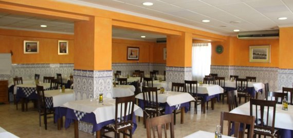 BARES Y CAFETERÍA 